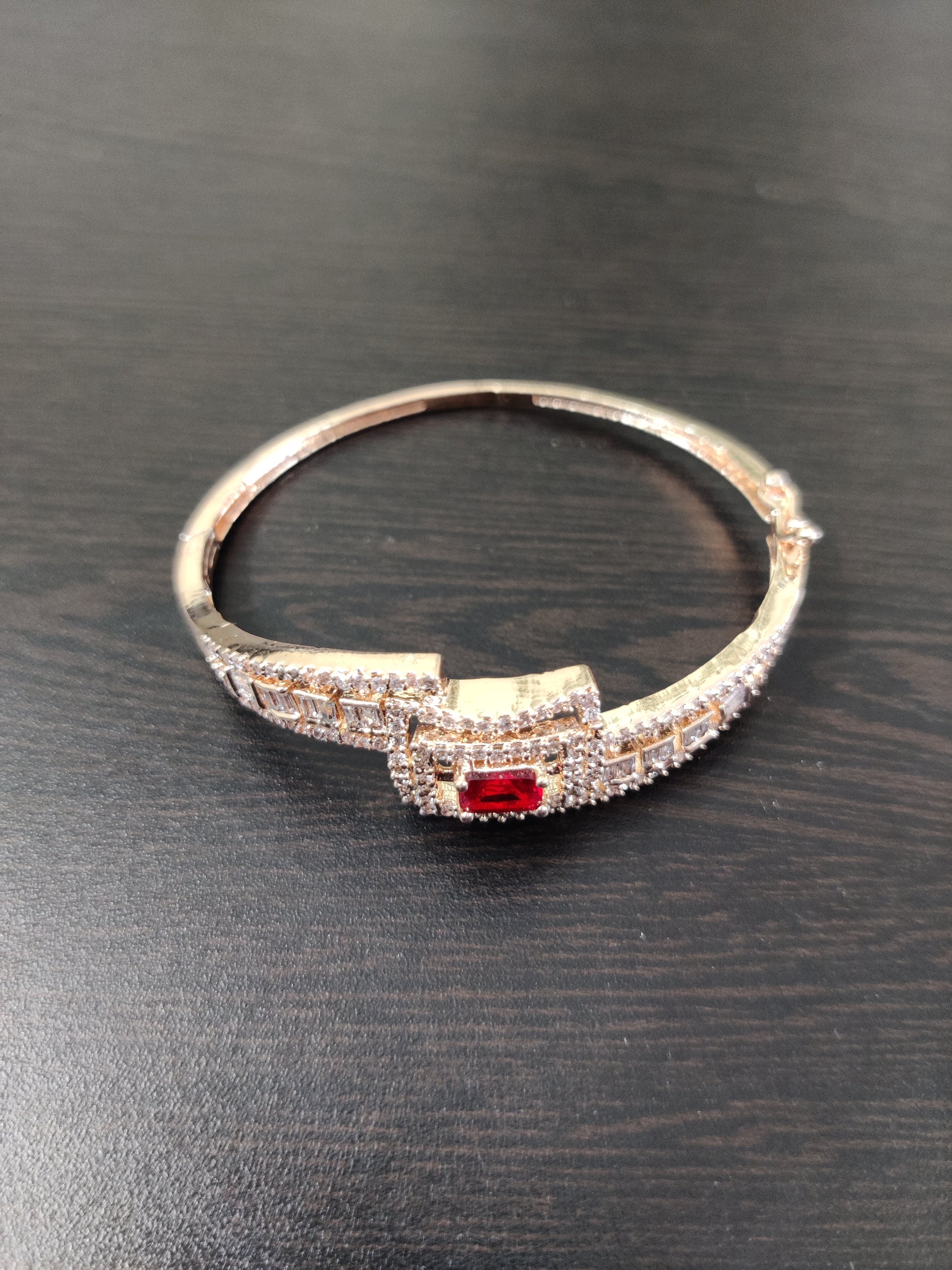 AD Openable Bracelete