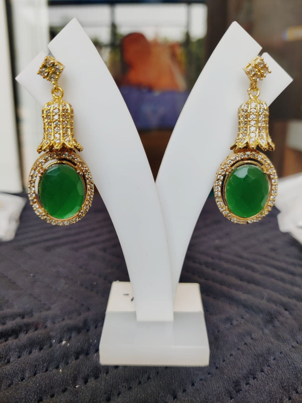 AD with monalisa stone earrings