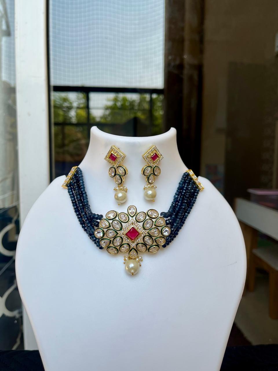 Moissanite kundan Chokar