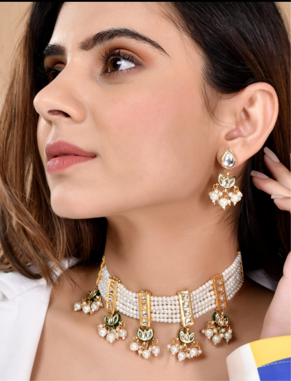 Moti Beaded Double sided Kundan Chokar