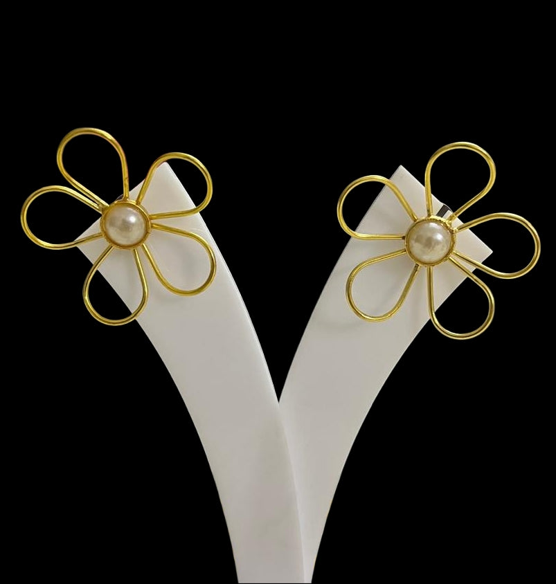 Gold toned Wired Flower earrings