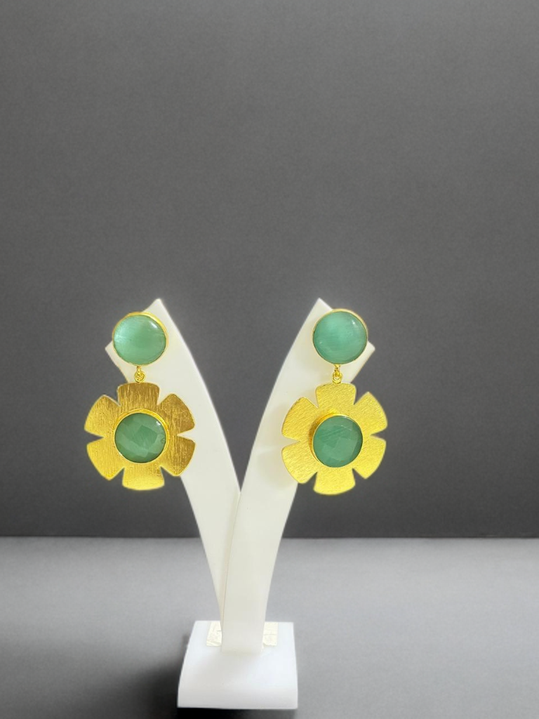 Gold toned Big flower earrings